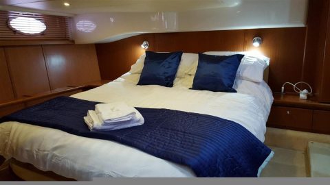Allegro aft bedroom Hamble Powerboat Charters
